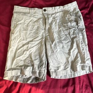 Amazon Essentials 34W Pineapple Pattern Shorts